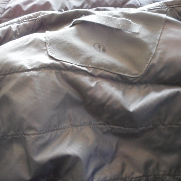 lululemon Down For It hooded quilted jacket men's size XL - Picture 6 of 6